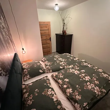 Lesni Zatisi Marlenka *